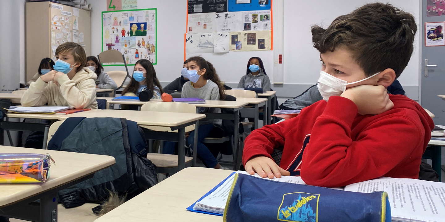 11 mois de guerre en Ukraine ont bouleversé l'éducation de plus de cinq millions d'enfants.