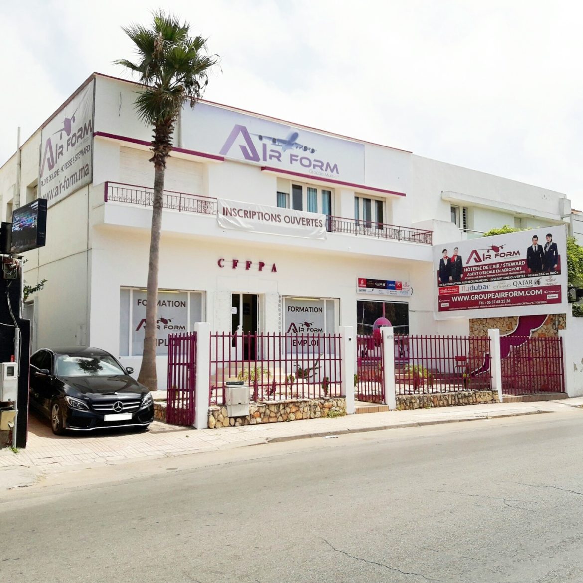 Formation d’hôtesses de l’air et de stewards – l’école «Air Form» brise le rêve des jeunes sénégalais