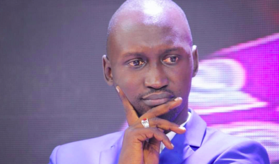 Le journaliste Pape Ndiaye placé en garde à vue après son audition