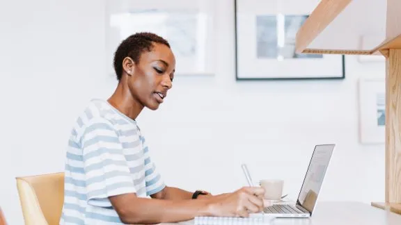 VISION PLUS VOYAGE recrute 03 Techniciens de Dossier