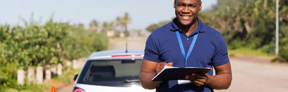 Auto Tuto recrute 01 Moniteur Professionnel