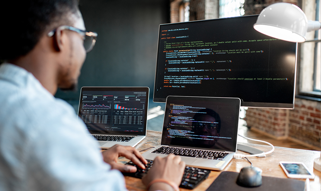 Zenith International recrute des stagiaires en Réseaux informatiques, Informatique de Gestion et Génie logiciel