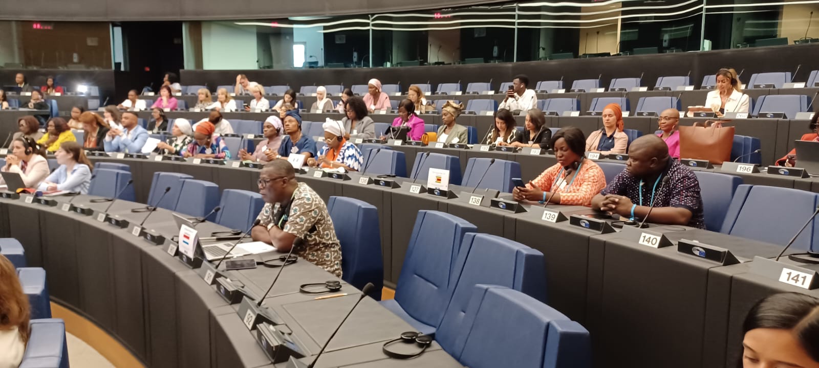 Album photo de la première journée du Forum universel du leadership féminin à Strasbourg