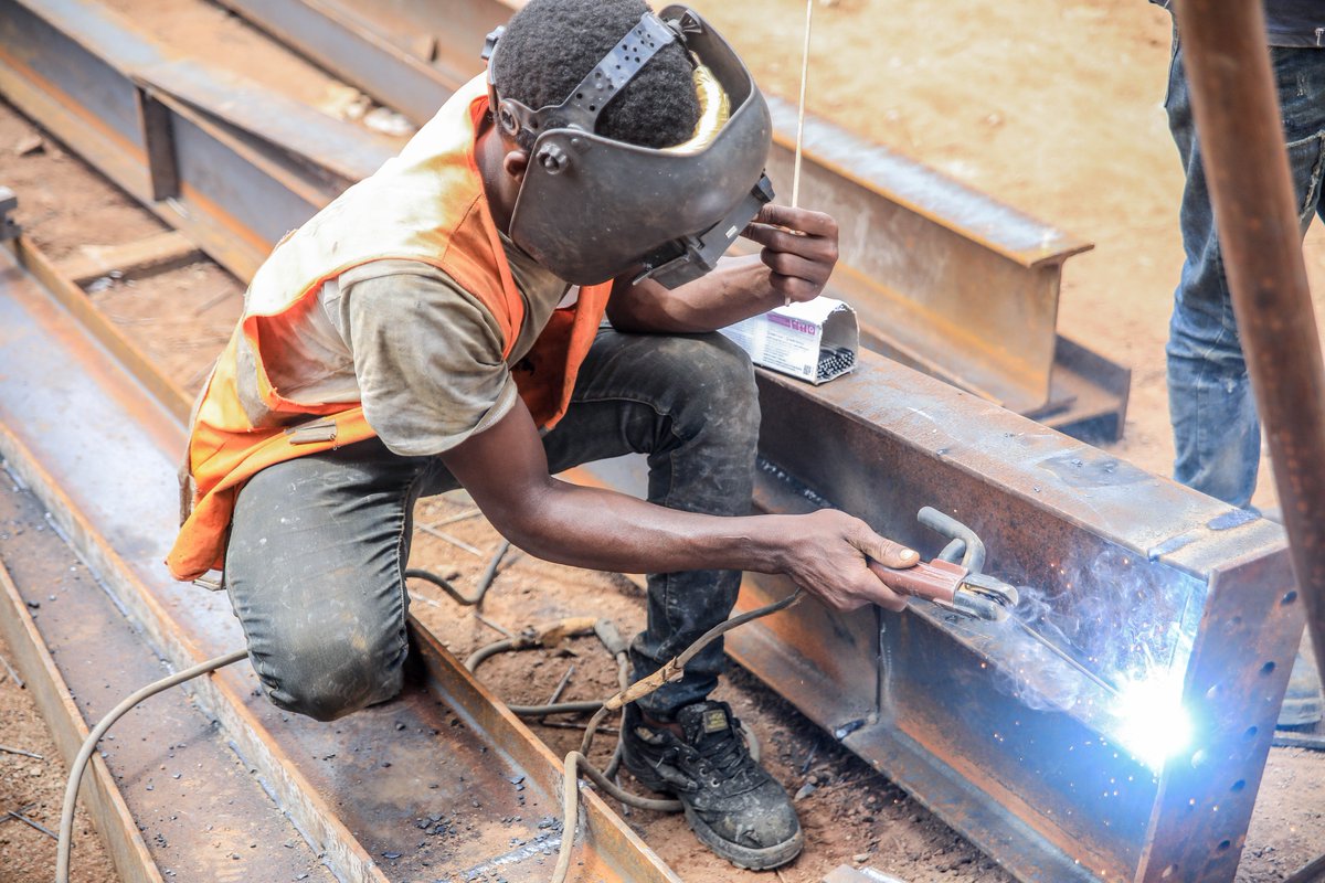 Offre d'Emploi : 20 Soudeurs/Soudeuses pour des Travaux à Boto SA Kédougou